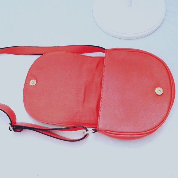 APT 9 CROSSBODY BAG CORAL - Picture 8 of 13